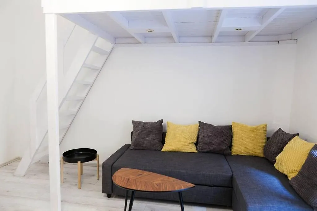 Central 30M2 A/C Apartment, 3 Min From Ny Cafe Budapest